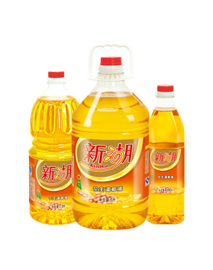 食用油灌裝機(jī)回首艱苦過去，展望美好未來(lái)